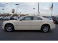 Cool Vanilla - 300 C HEMI Photo No. 5