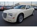 Cool Vanilla - 300 C HEMI Photo No. 6