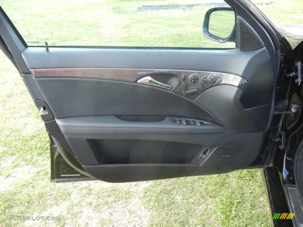2009 Mercedes-Benz E 350 4Matic Sedan Black Door Panel Photo #61971203