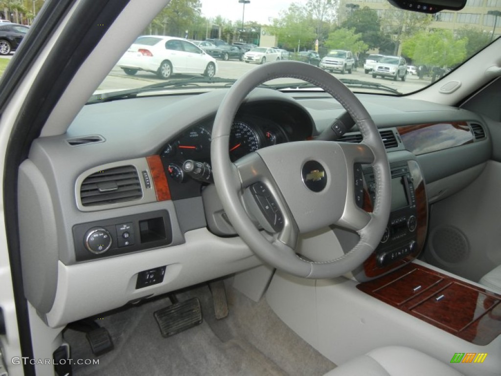 2009 Tahoe LTZ - White Diamond Tricoat / Light Titanium photo #17