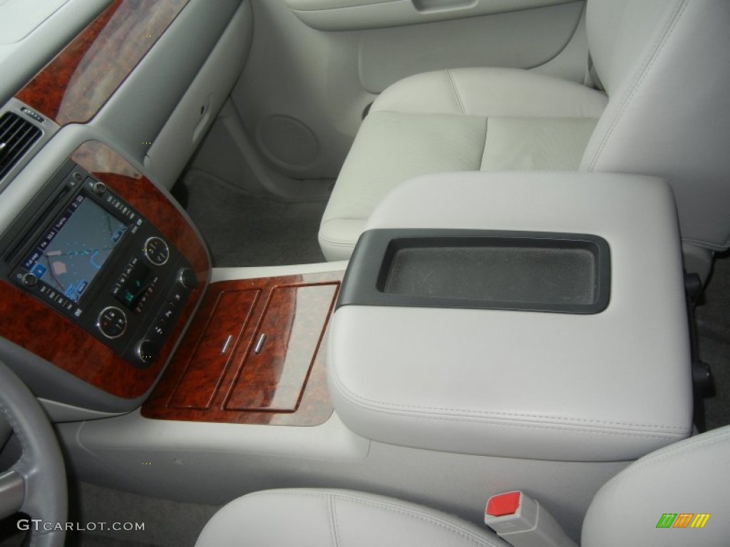 2009 Tahoe LTZ - White Diamond Tricoat / Light Titanium photo #27