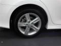 Super White - Camry SE Photo No. 6