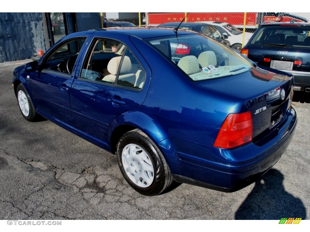 2001 Jetta GLS TDI Sedan - Galactic Blue / Beige photo #3