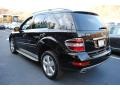 Black - ML 350 4Matic Photo No. 4