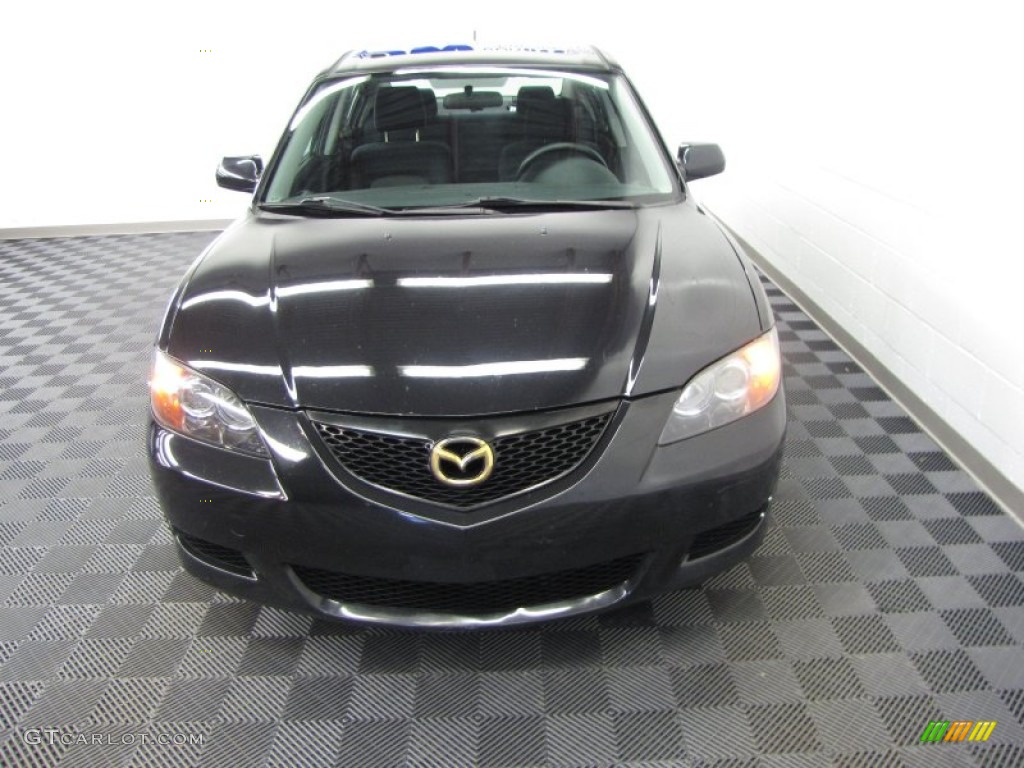 2005 MAZDA3 i Sedan - Black Mica / Black photo #7