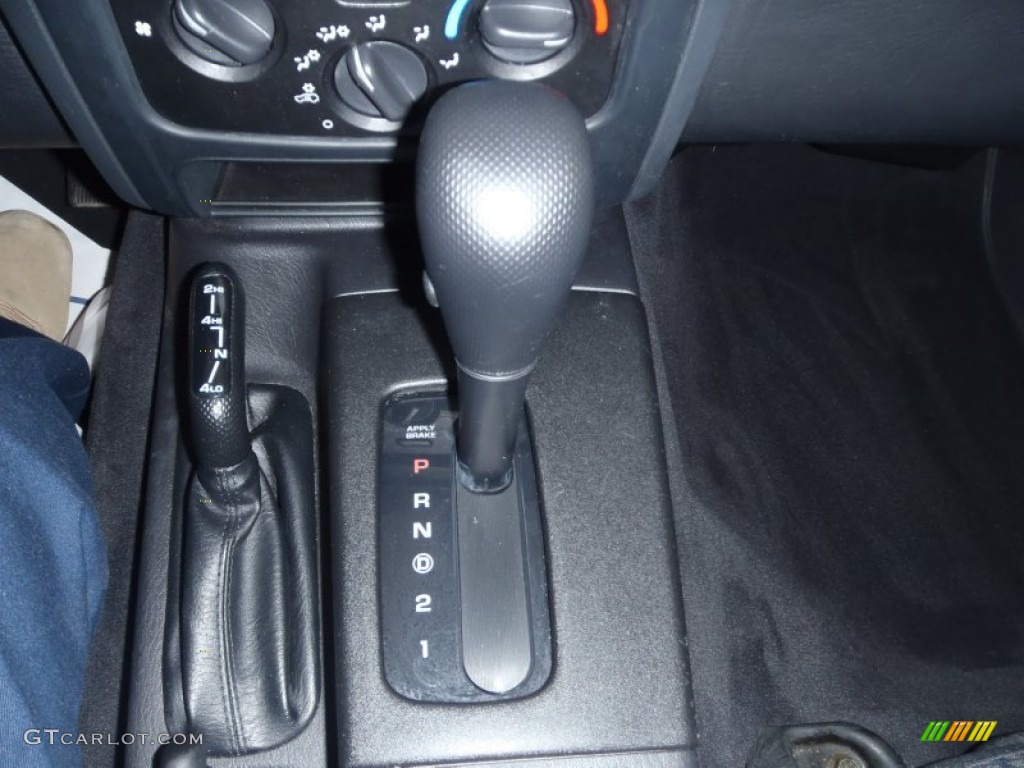 2004 Jeep Liberty Sport 4x4 4 Speed Automatic Transmission Photo #61980288