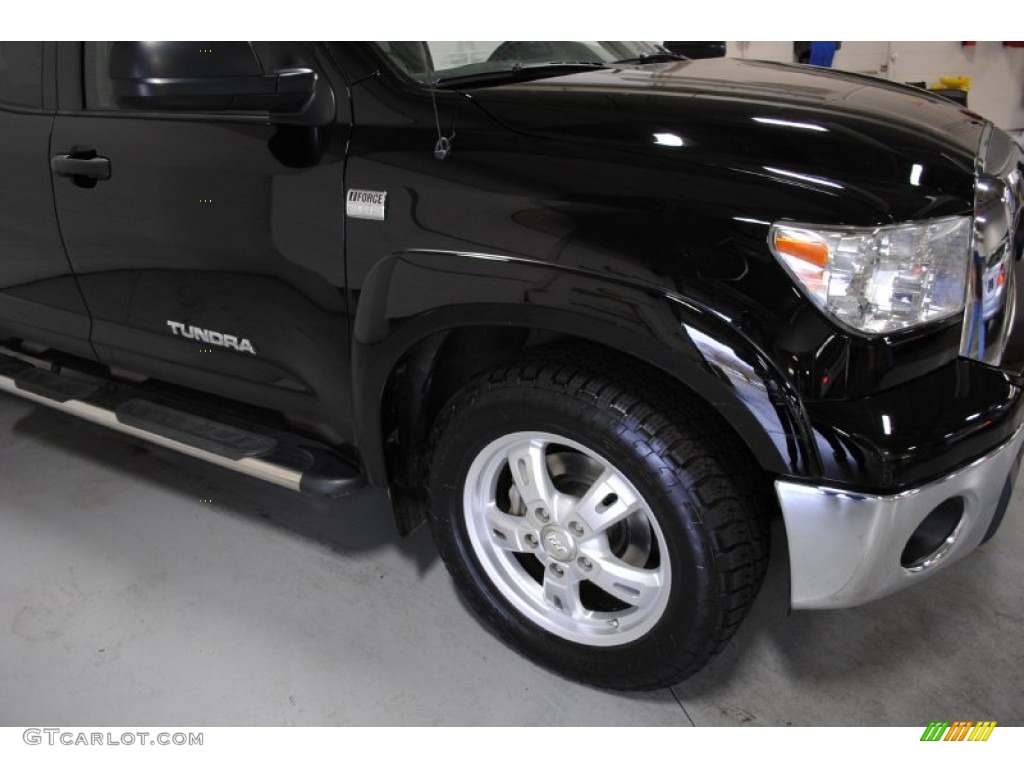 2007 Tundra SR5 Double Cab - Black / Graphite Gray photo #15