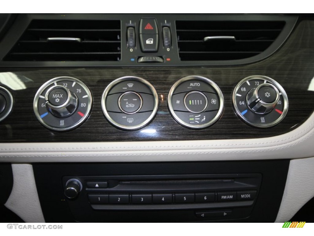 2009 BMW Z4 sDrive35i Roadster Controls Photo #61988778
