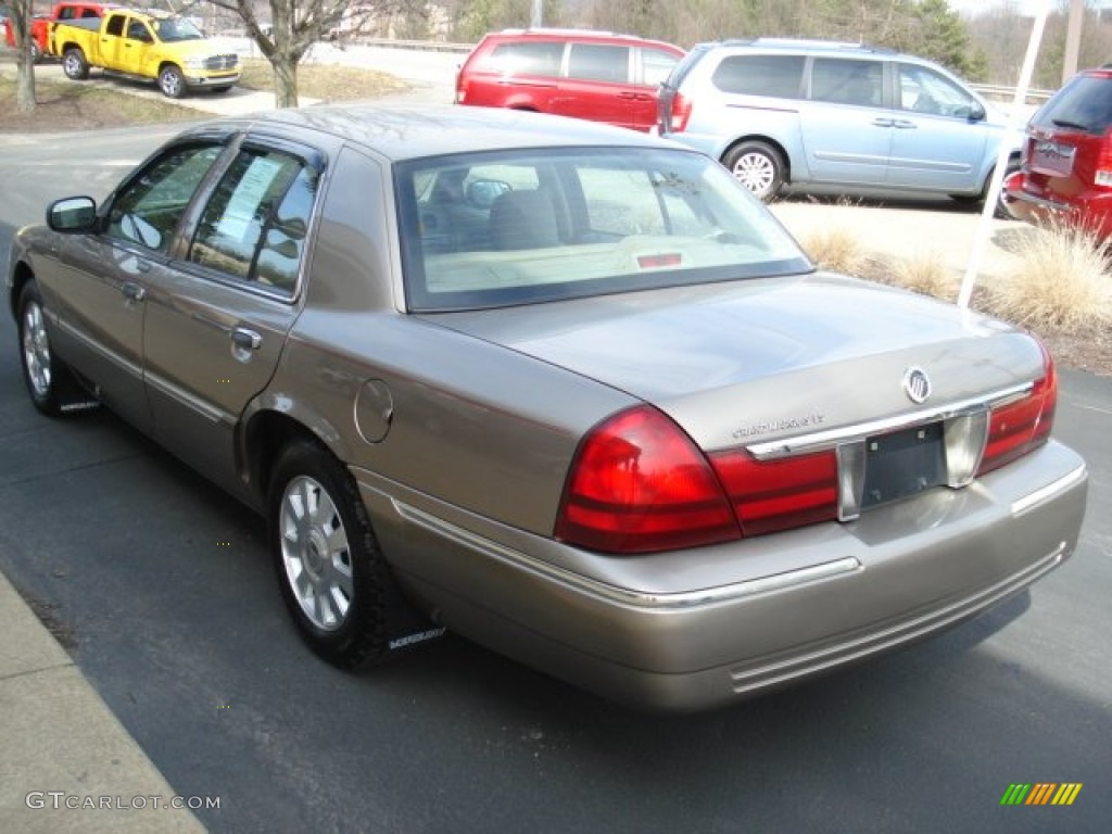 2004 Grand Marquis LS - Arizona Beige Metallic / Medium Parchment photo #6