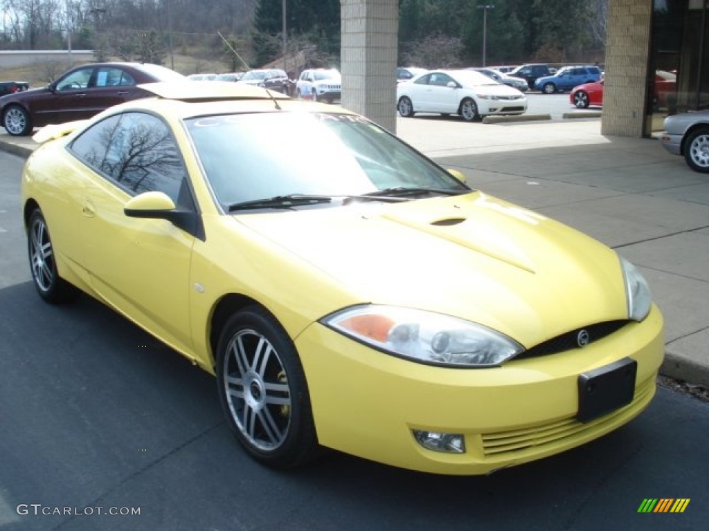Sunburst Gold Metallic 2001 Mercury Cougar V6 Exterior Photo #61991589