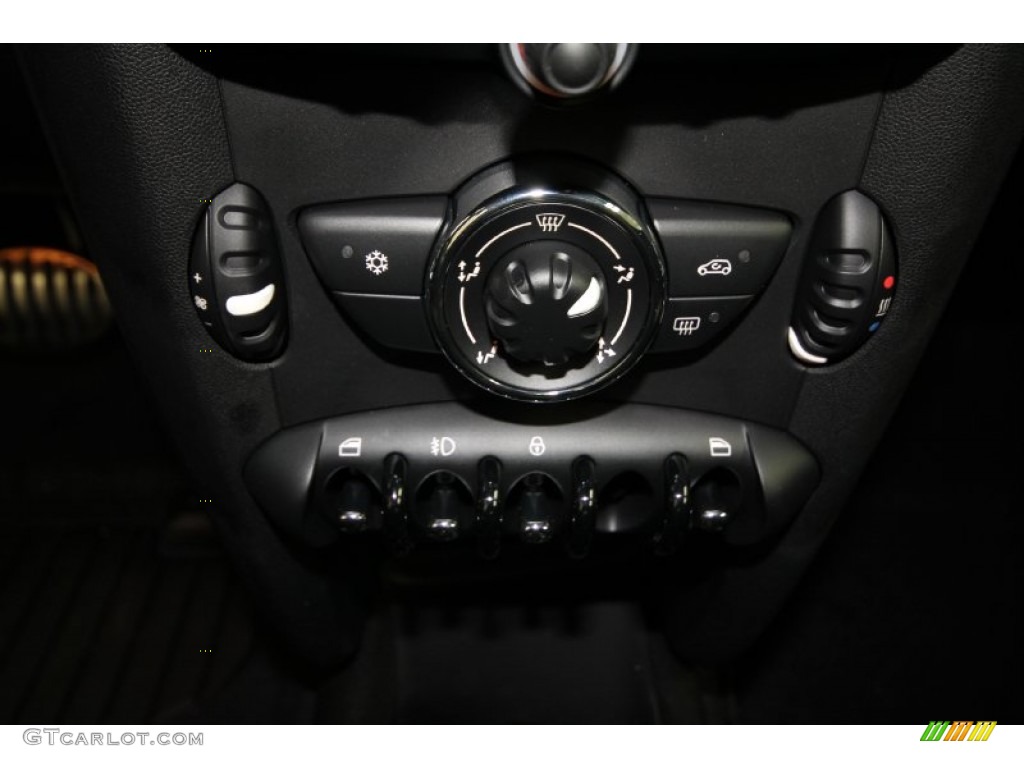 2012 Cooper S Clubman Hampton Package - Pepper White / Black Lounge Leather/Damson Red Piping photo #15