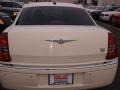 Cool Vanilla - 300 C HEMI Photo No. 6