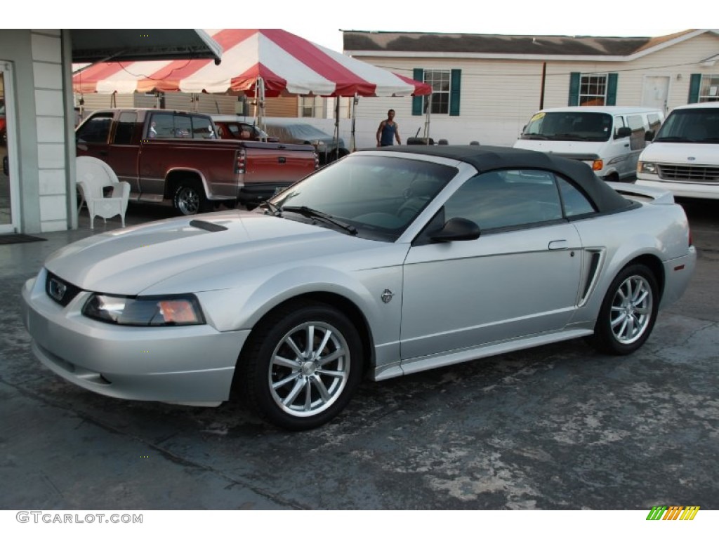 1999 Mustang GT Convertible - Silver Metallic / Dark Charcoal photo #9