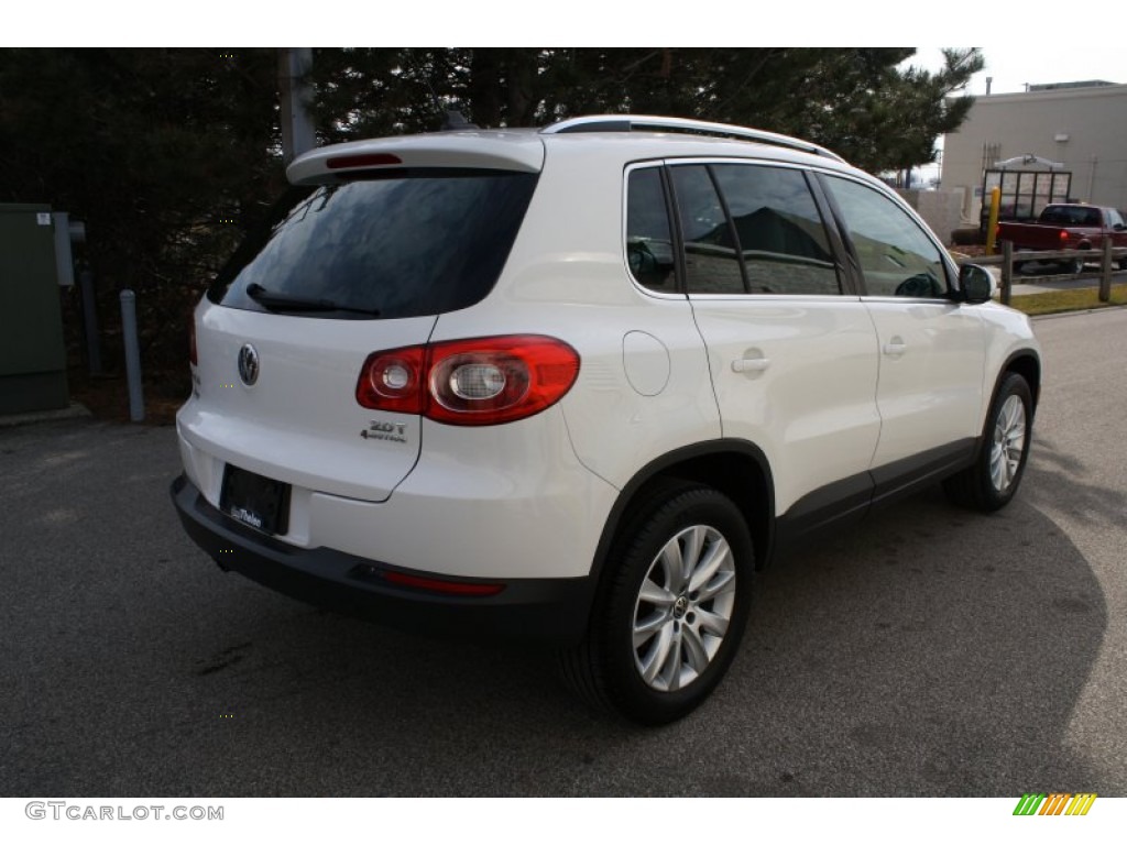 2009 Tiguan SE 4Motion - Candy White / Sandstone photo #6