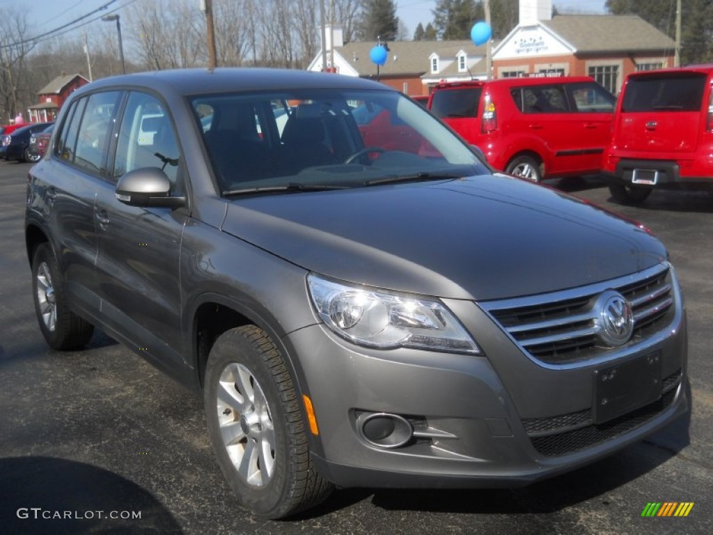 Alpine Grey Metallic 2010 Volkswagen Tiguan S Exterior Photo #62007225