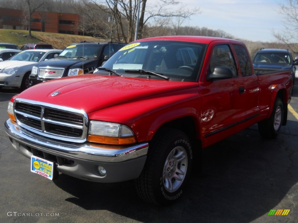 2003 Dakota SLT Club Cab 4x4 - Flame Red / Dark Slate Gray photo #1