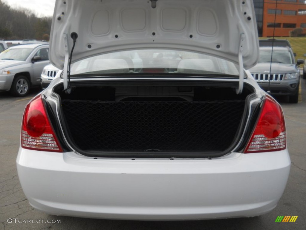 2006 Elantra GLS Sedan - Nordic White / Beige photo #6