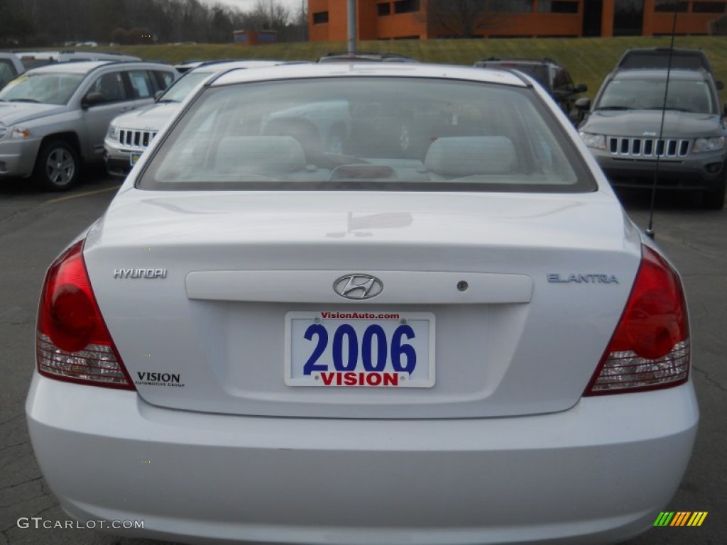 2006 Elantra GLS Sedan - Nordic White / Beige photo #13