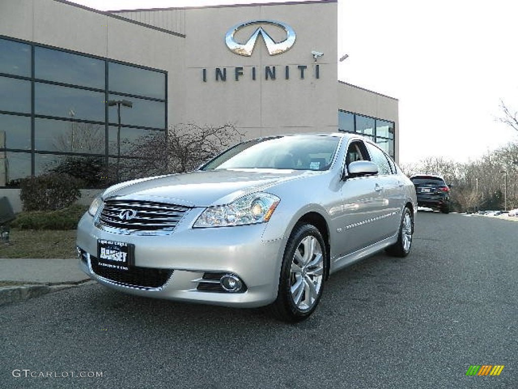 Liquid Platinum Metallic Infiniti M