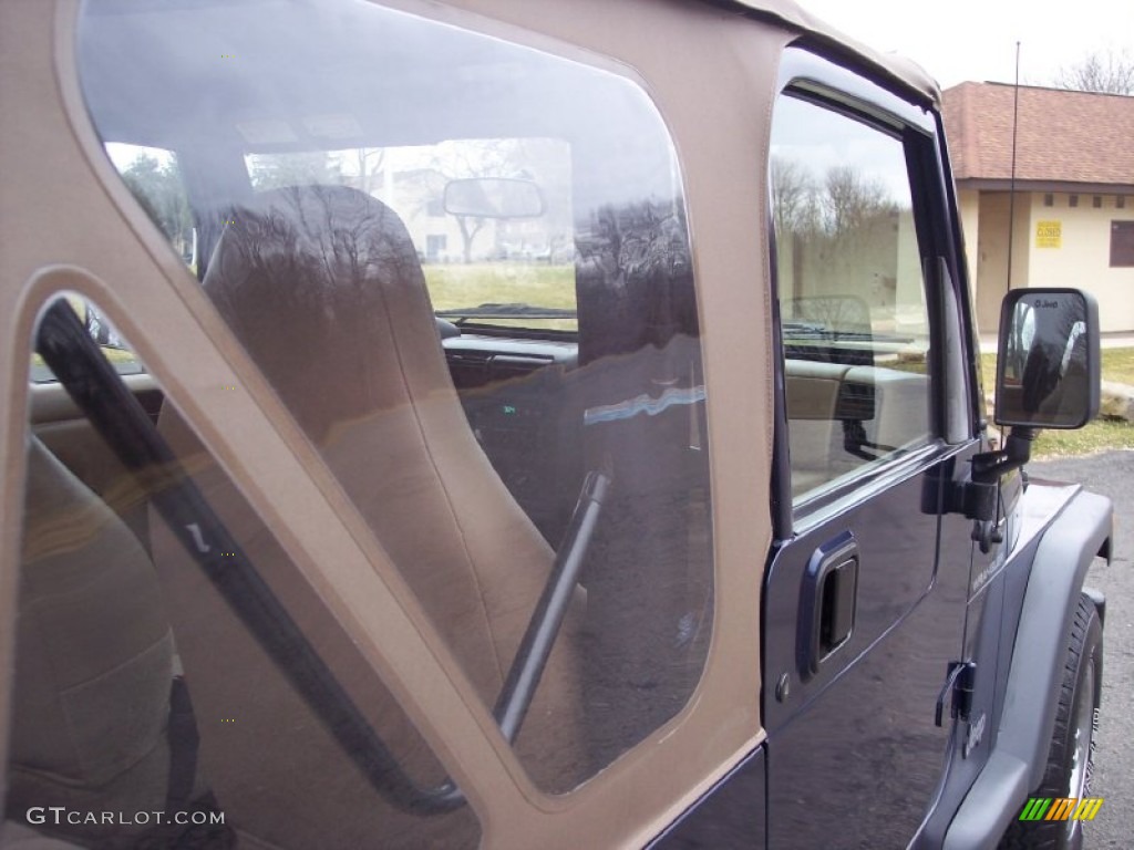 2001 Wrangler SE 4x4 - Patriot Blue Pearl / Camel photo #32