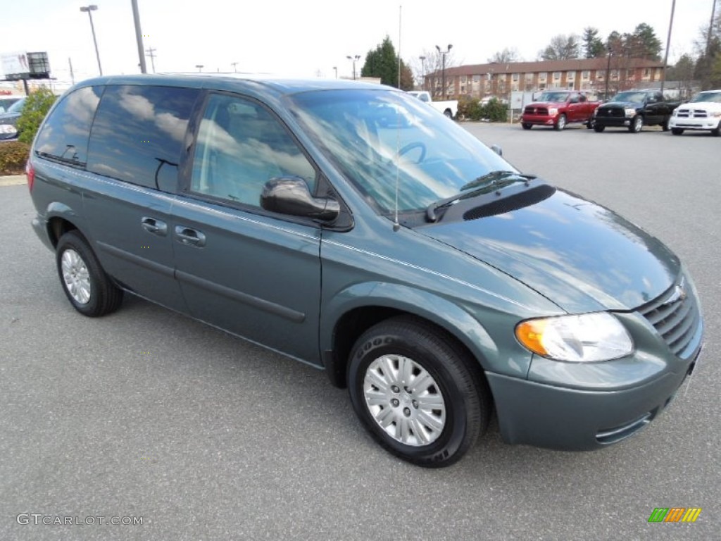 Magnesium Pearl 2006 Chrysler Town & Country Standard Town & Country Model Exterior Photo #62015760