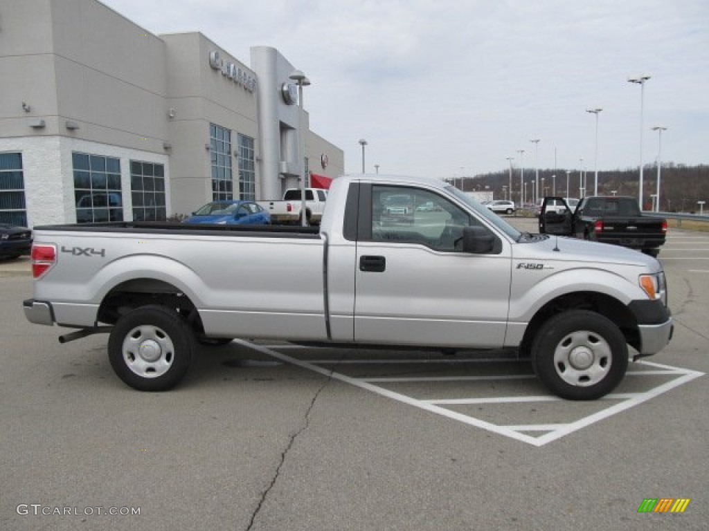 Brilliant Silver Metallic 2009 Ford F150 XL Regular Cab 4x4 Exterior Photo #62015811