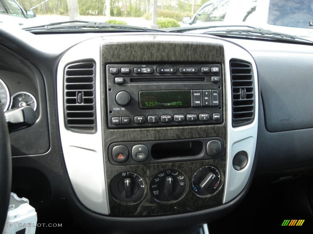 2007 Mercury Mariner Luxury Controls Photo #62016849