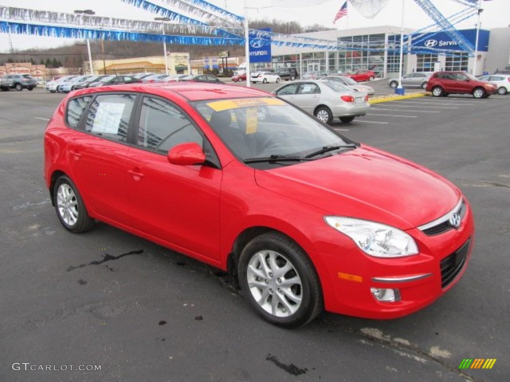 2009 Elantra Touring - Chilipepper Red / Black photo #1