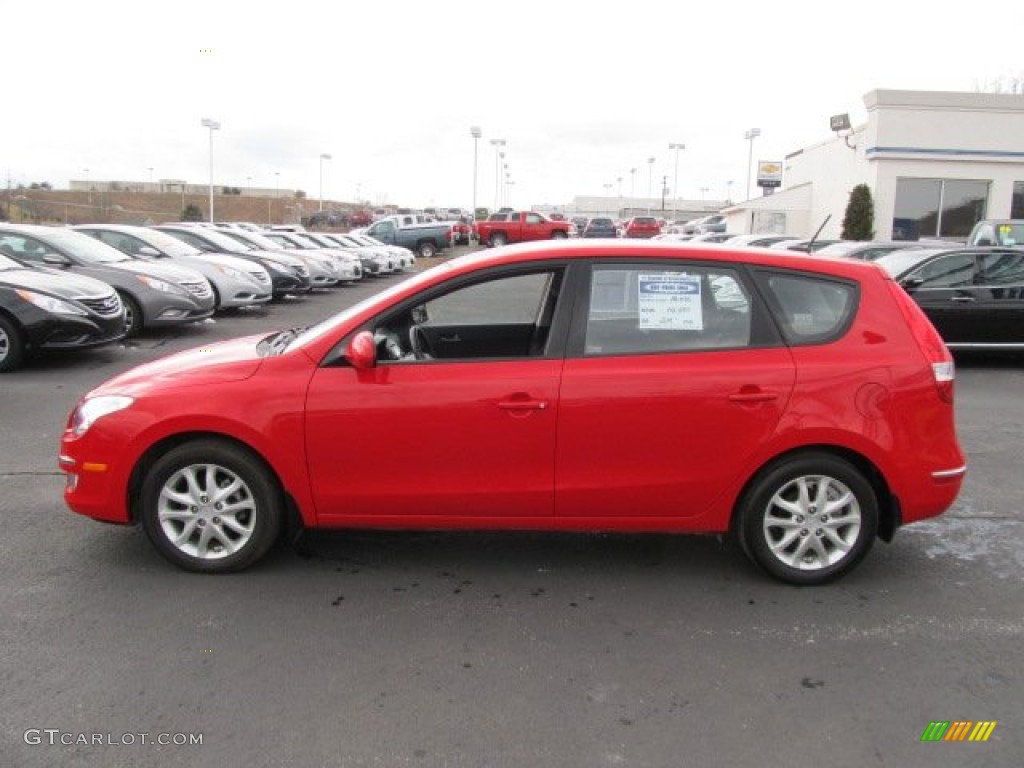 2009 Elantra Touring - Chilipepper Red / Black photo #7