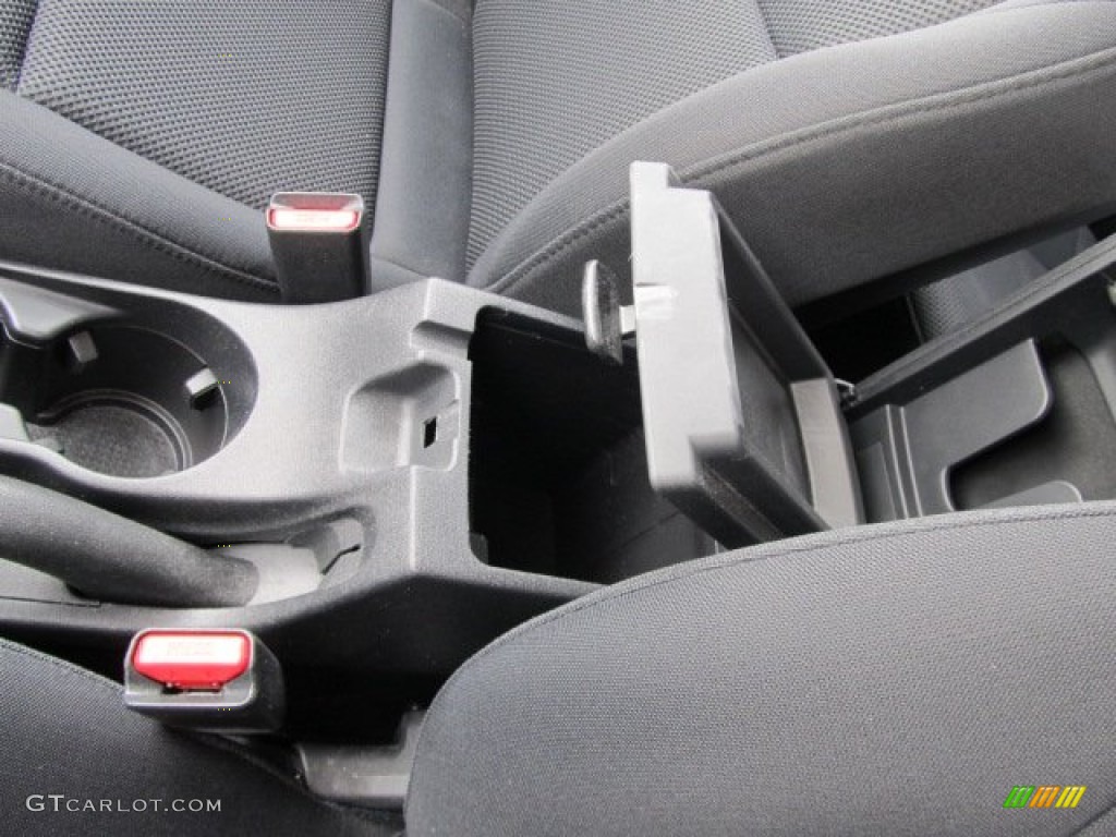 2009 Elantra Touring - Chilipepper Red / Black photo #18