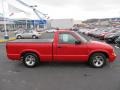 2001 Victory Red Chevrolet S10 LS Regular Cab  photo #2