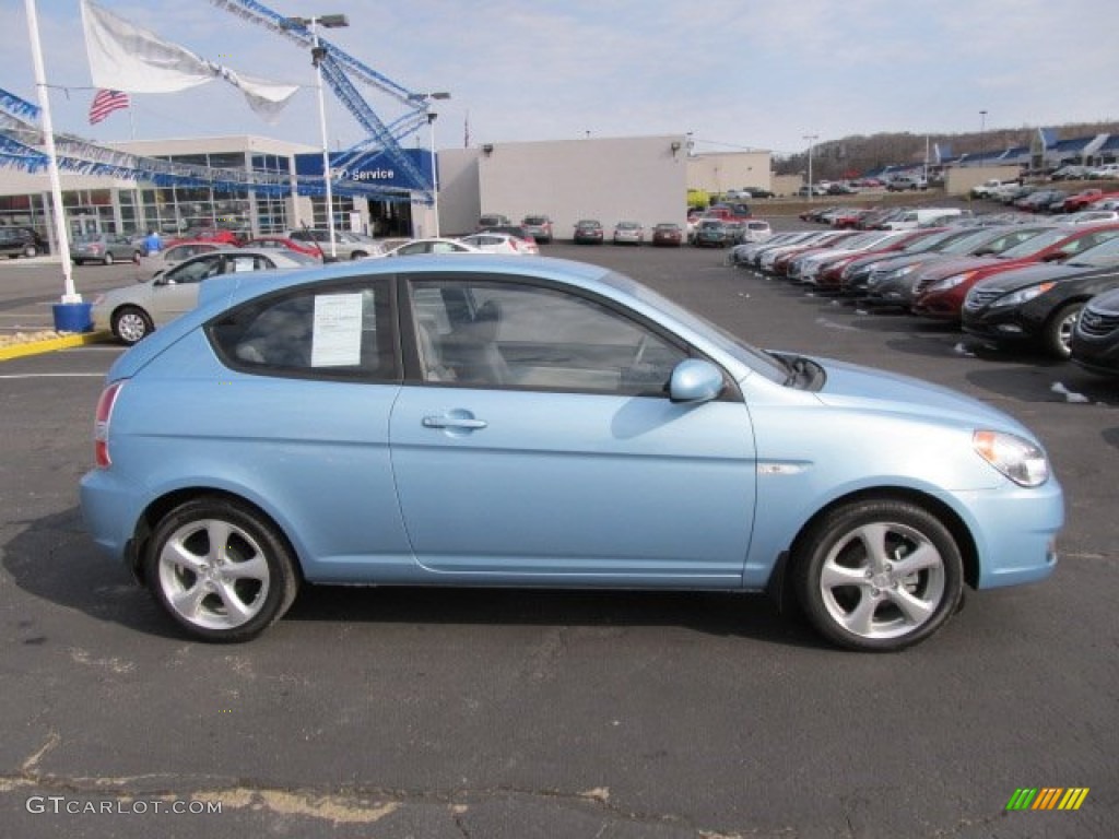2011 Accent SE 3 Door - Clear Water Blue / Gray photo #2
