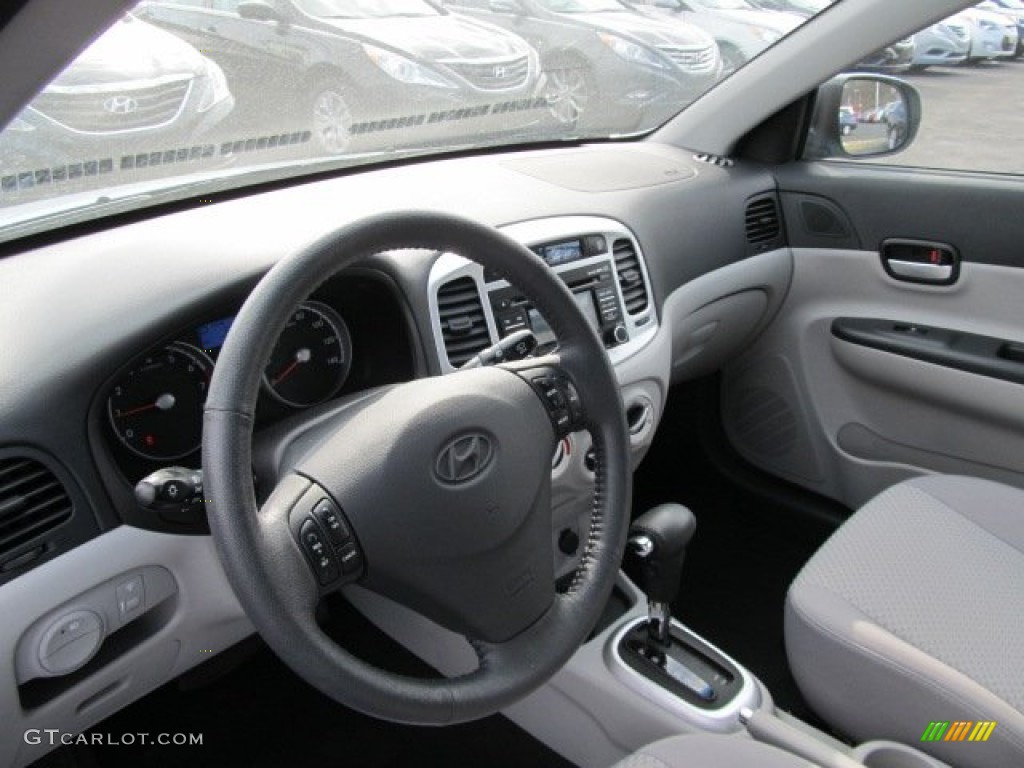 2011 Accent SE 3 Door - Clear Water Blue / Gray photo #15