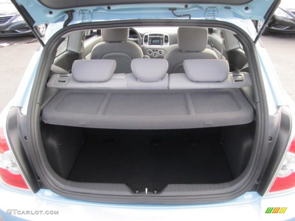 2011 Hyundai Accent SE 3 Door Trunk Photos