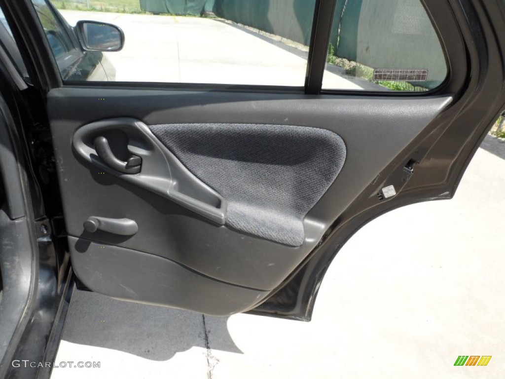 1999 Cavalier LS Sedan - Black / Graphite photo #24