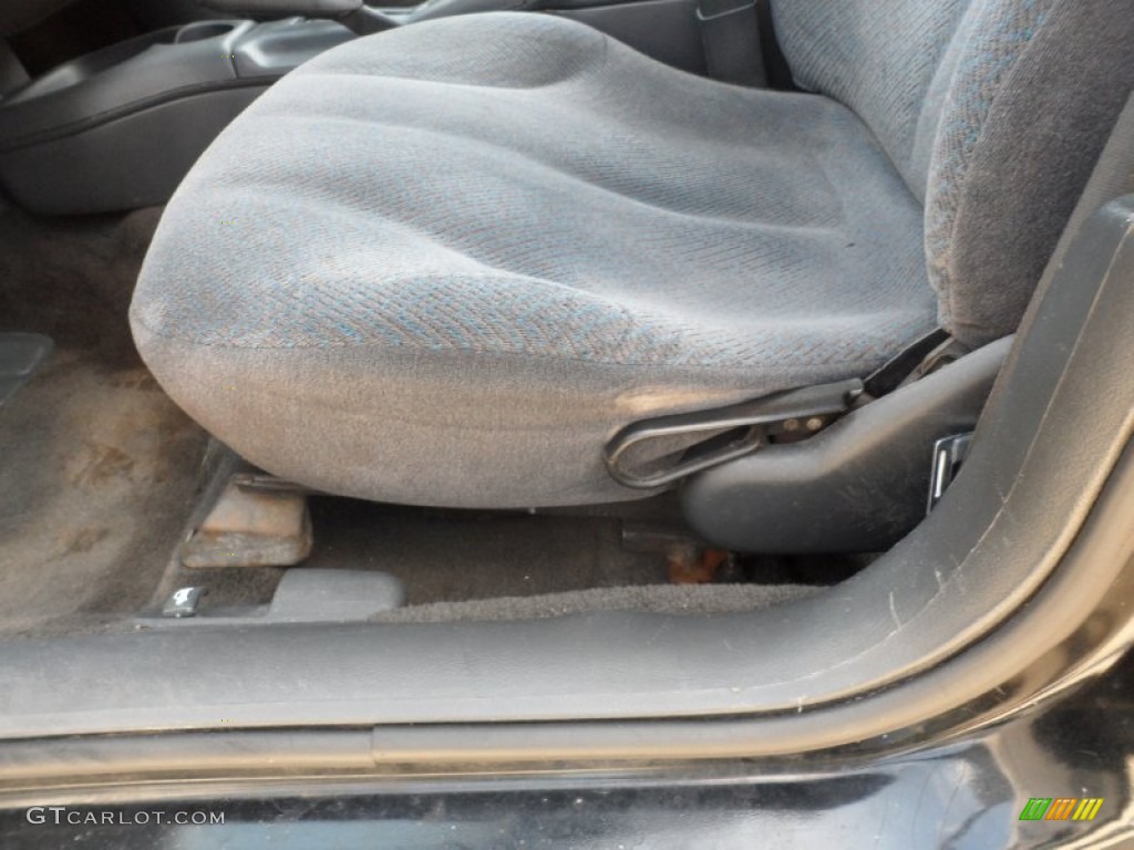 1999 Cavalier LS Sedan - Black / Graphite photo #31