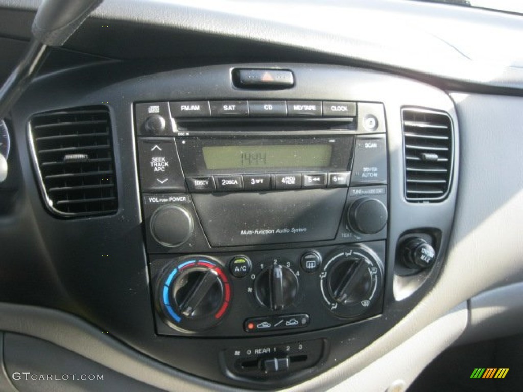 2006 MPV LX - Brilliant Black / Gray photo #14