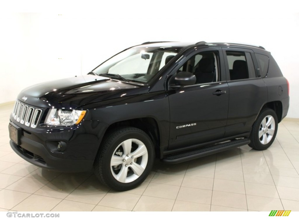 2011 Compass 2.4 - Blackberry Pearl / Dark Slate Gray photo #3