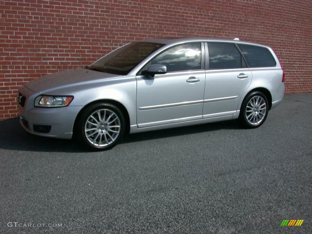 2009 V50 2.4i - Silver Metallic / Quartz photo #1