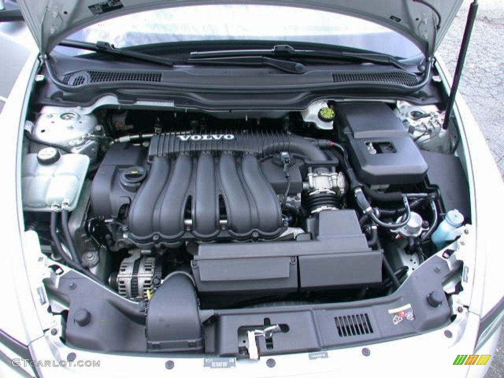 2009 Volvo V50 2.4i Engine Photos