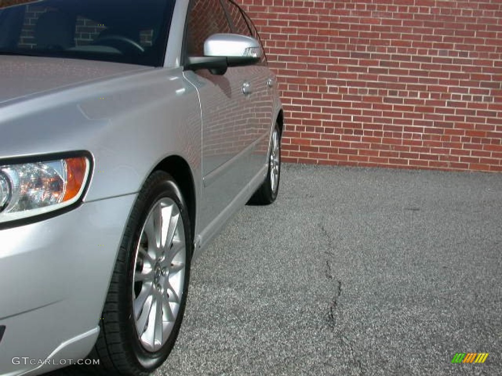 2009 V50 2.4i - Silver Metallic / Quartz photo #12