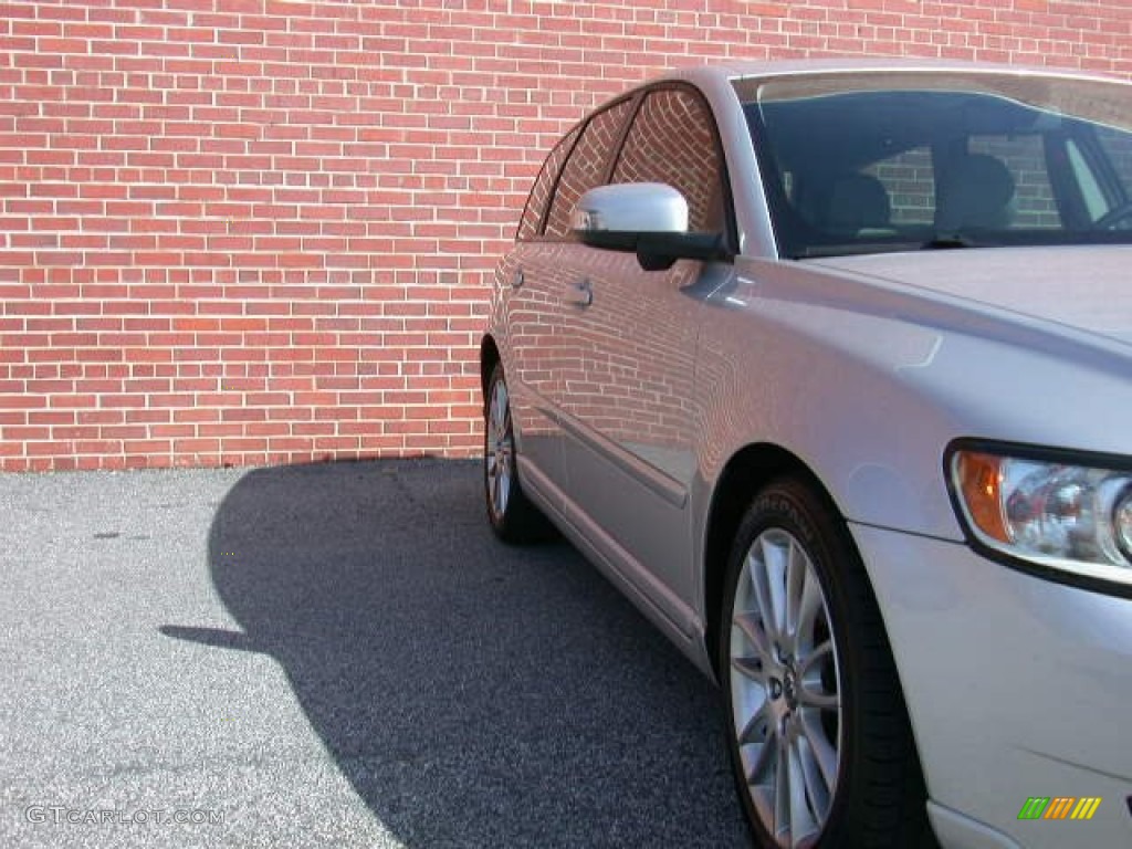 2009 V50 2.4i - Silver Metallic / Quartz photo #13