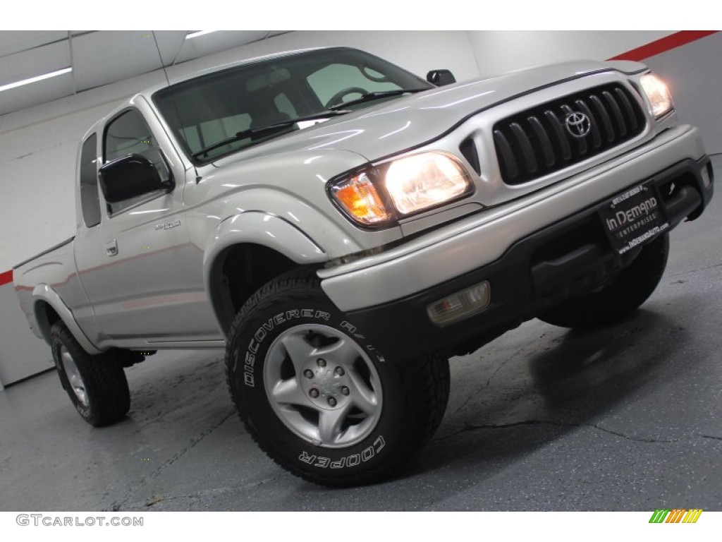 2004 Tacoma SR5 Xtracab 4x4 - Lunar Mist Metallic / Charcoal photo #1