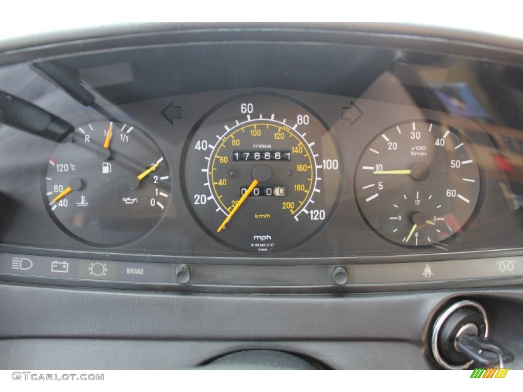 1985 E Class 300 CD Coupe - Champagne Metallic / Palomino photo #15