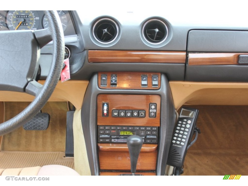 1985 E Class 300 CD Coupe - Champagne Metallic / Palomino photo #16
