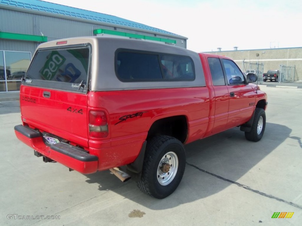 1998 Ram 2500 Laramie Extended Cab 4x4 - Flame Red / Tan photo #32