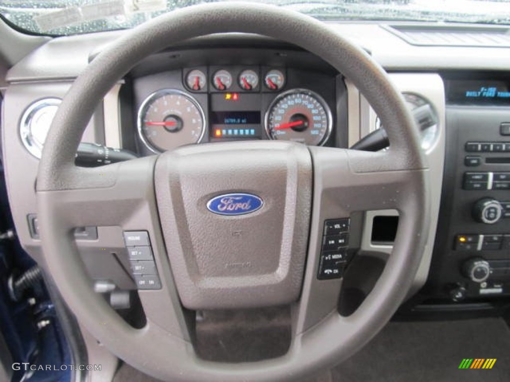 2010 Ford F150 XLT SuperCrew 4x4 Black Steering Wheel Photo #62042697