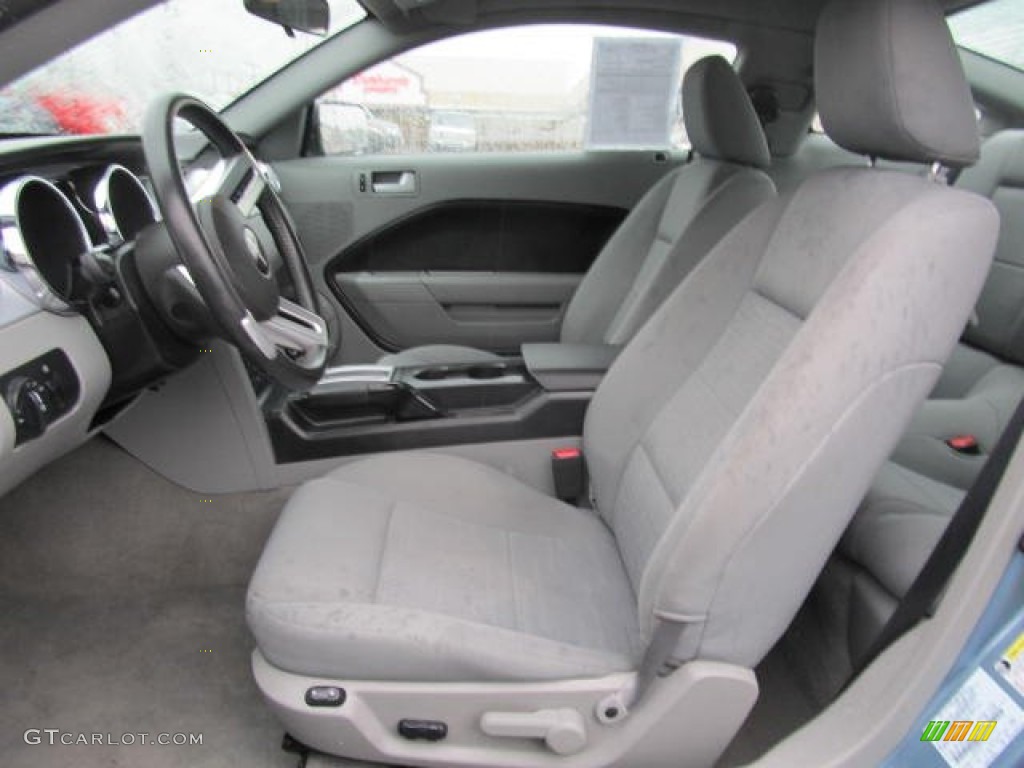 Light Graphite Interior 2007 Ford Mustang V6 Deluxe Coupe