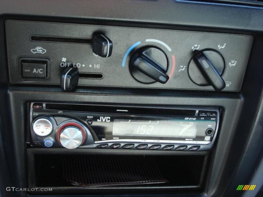1998 Tacoma Regular Cab 4x4 - Sunfire Red Pearl Metallic / Gray photo #15