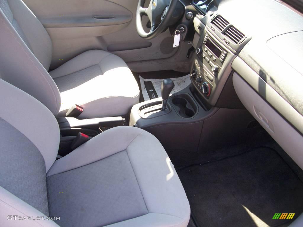 2005 Cobalt Coupe - Summit White / Gray photo #20